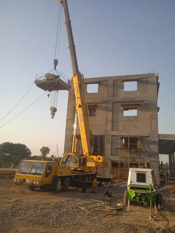 Crane Machine Lifting Rental Service ₹ 30,00,000/Month - Image 2