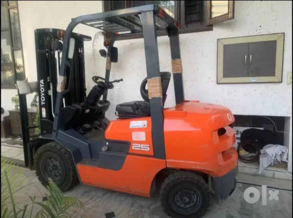 Diesel Forklift Rental ₹ 80,000/ Month